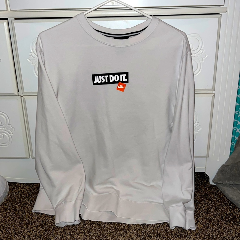 Nike Crewneck!